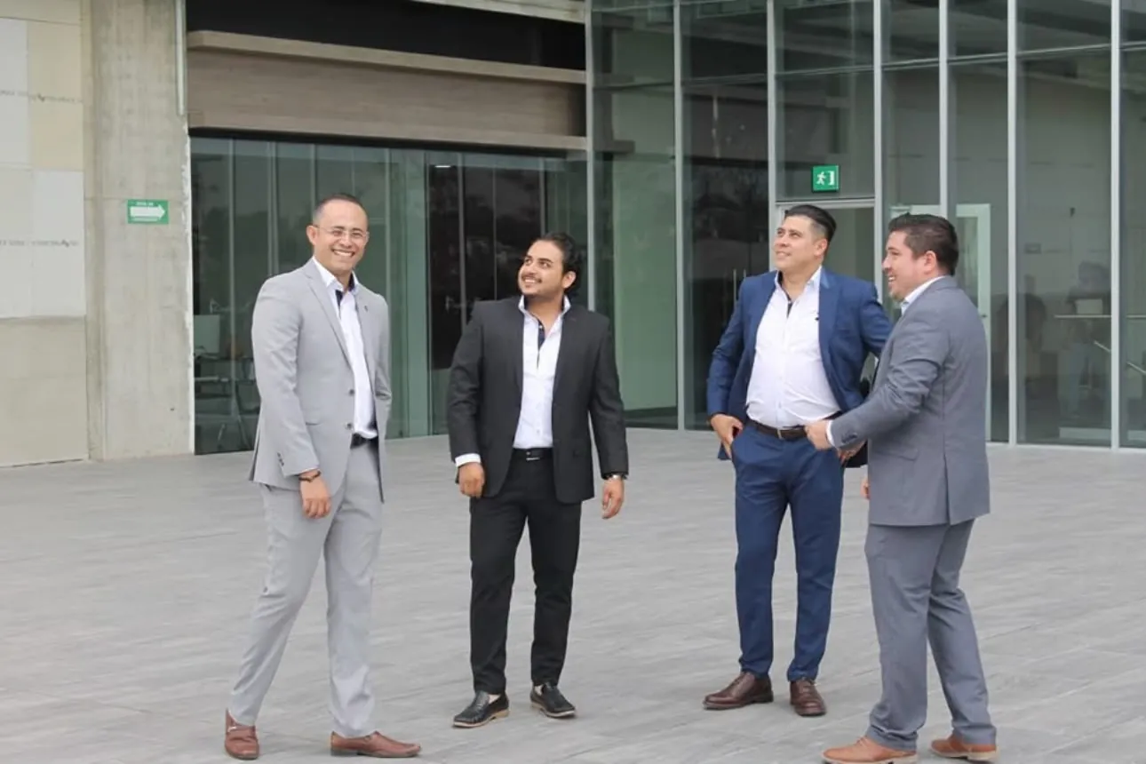 Equipo de Zegnal Consulting